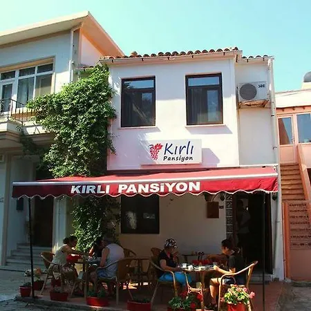 Kirli Quarto em Acomodações Particulares *